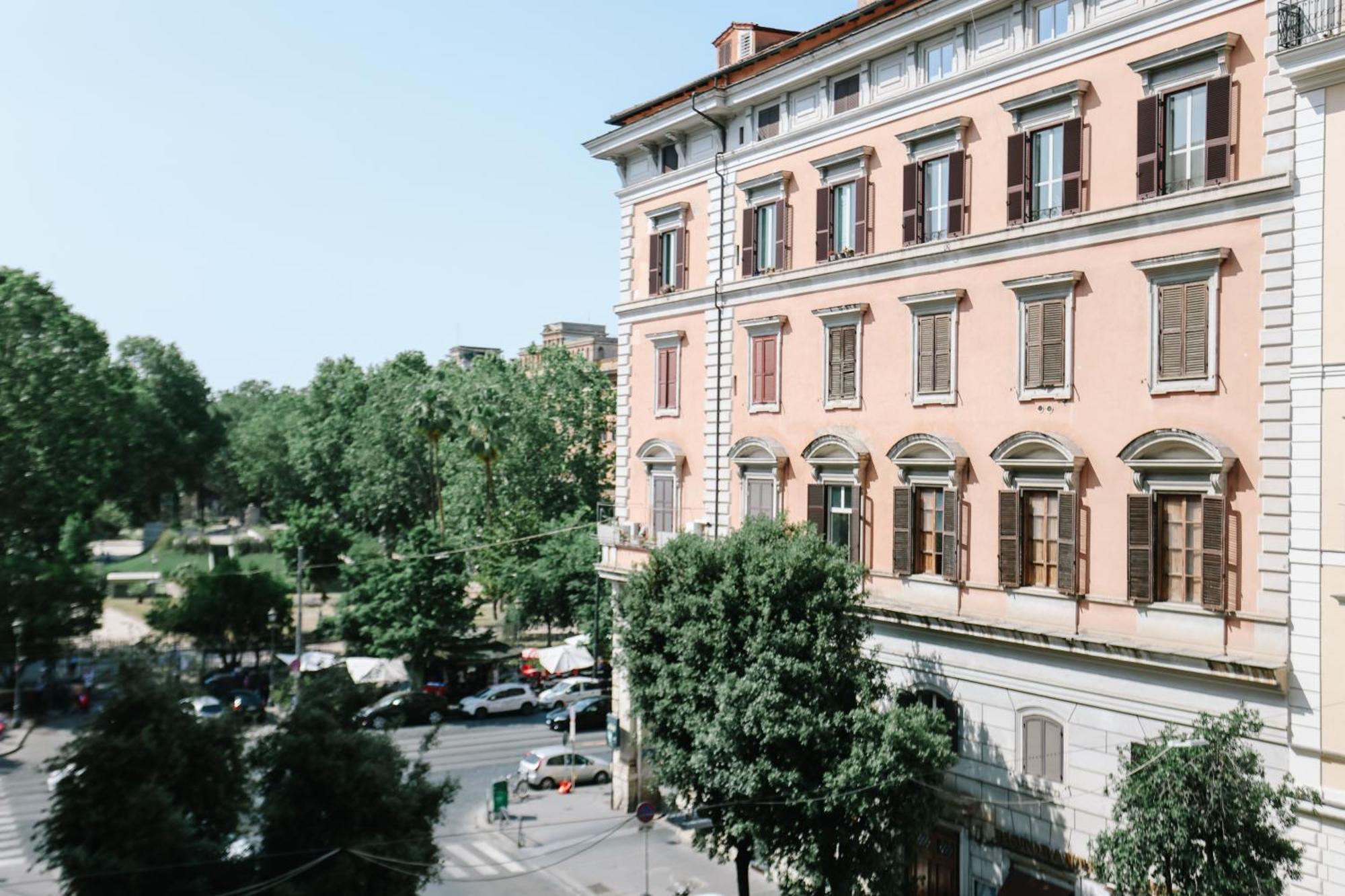 Casa Pan, Rome